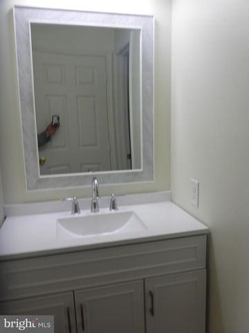 61 SYCAMORE DR, North East, MD 21901