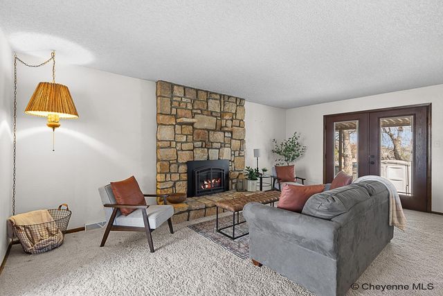 5417 GATEWAY DR, Cheyenne, WY 82009