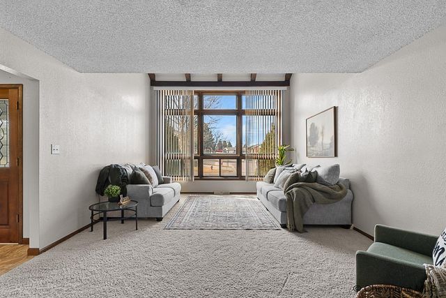 5417 GATEWAY DR, Cheyenne, WY 82009