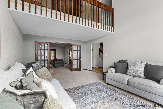 5417 GATEWAY DR, Cheyenne, WY 82009