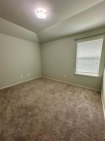 117 Chickadee LN, Leander, TX 78641