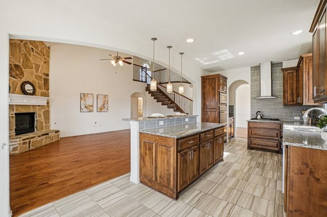 9401 Chuparosa Drive, Fort Worth, TX 76177