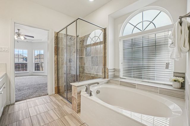 9401 Chuparosa Drive, Fort Worth, TX 76177