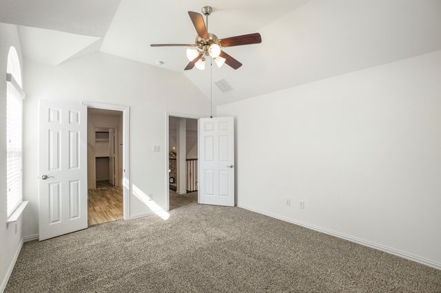 9401 Chuparosa Drive, Fort Worth, TX 76177