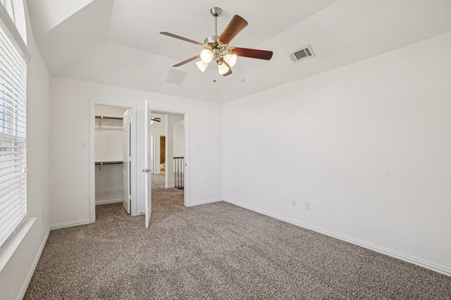 9401 Chuparosa Drive, Fort Worth, TX 76177