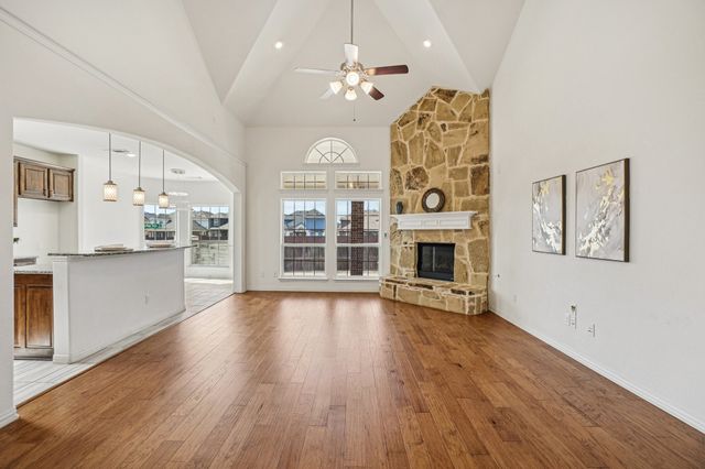 9401 Chuparosa Drive, Fort Worth, TX 76177