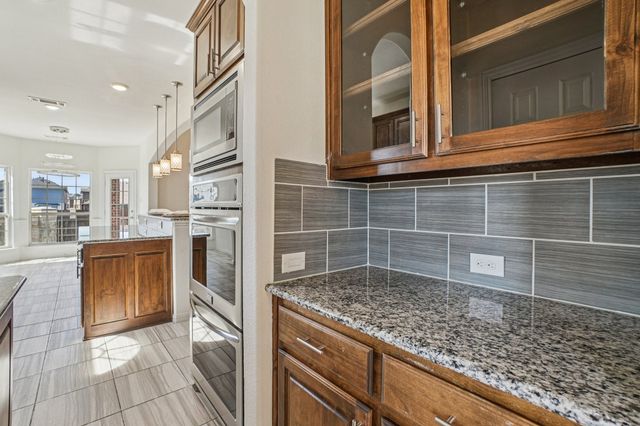 9401 Chuparosa Drive, Fort Worth, TX 76177