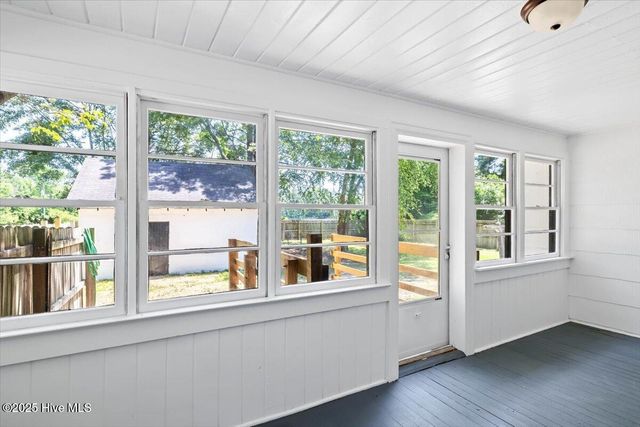 201 Van Street, Pinetops, NC 27864