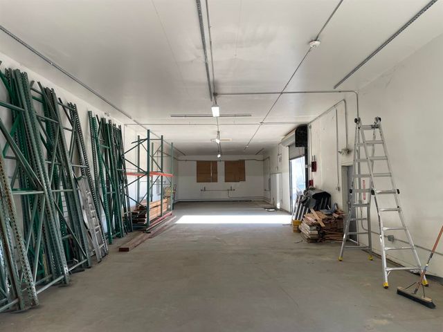 5115 5115 E 8th St, Oakland, CA 94601