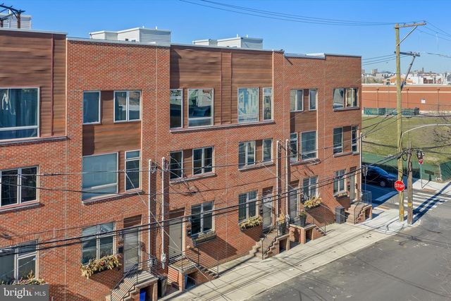 2650 E HUNTINGDON ST, Philadelphia, PA 19125