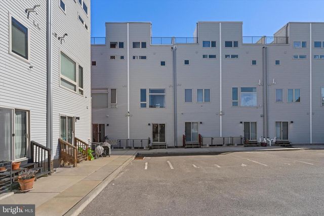 2650 E HUNTINGDON ST, Philadelphia, PA 19125