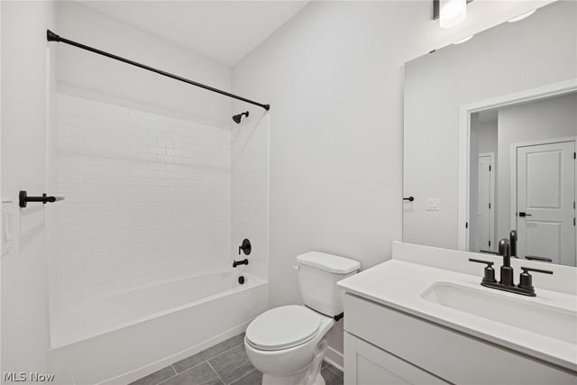 2164 Myla Way, Amherst, OH 44001