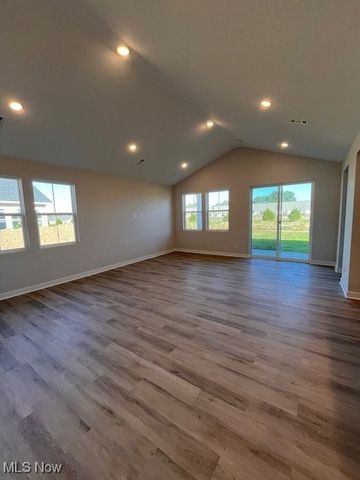 2164 Myla Way, Amherst, OH 44001