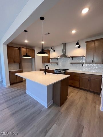 2164 Myla Way, Amherst, OH 44001