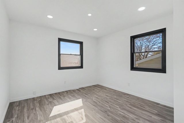 830 Colby, Waterloo, IA 50701