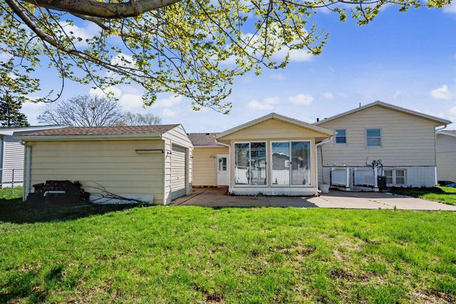 830 Colby, Waterloo, IA 50701
