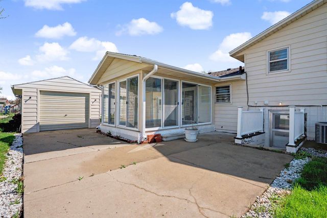 830 Colby, Waterloo, IA 50701