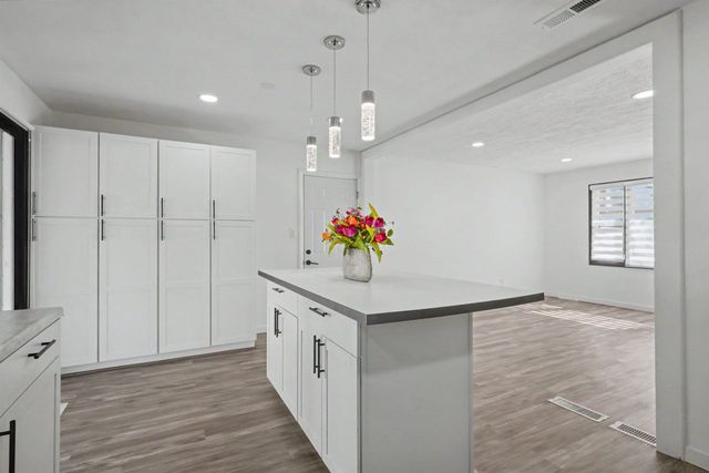 830 Colby, Waterloo, IA 50701