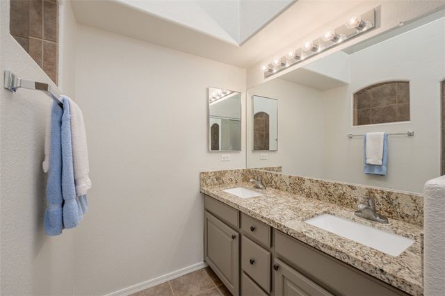 10720 S Fountain Cove, Mohave Valley, AZ 86440