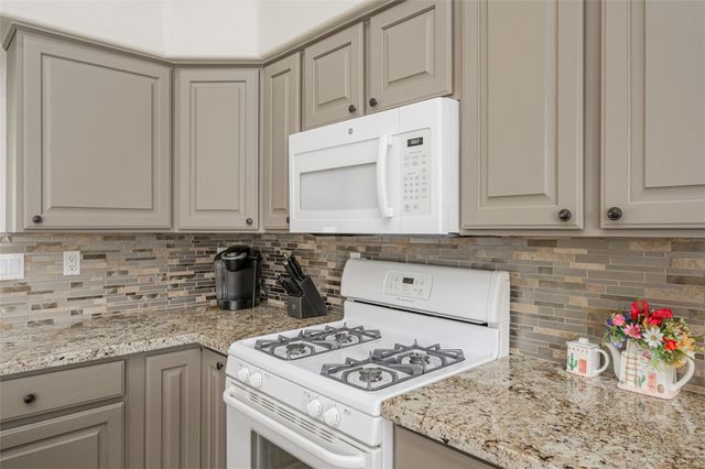 10720 S Fountain Cove, Mohave Valley, AZ 86440