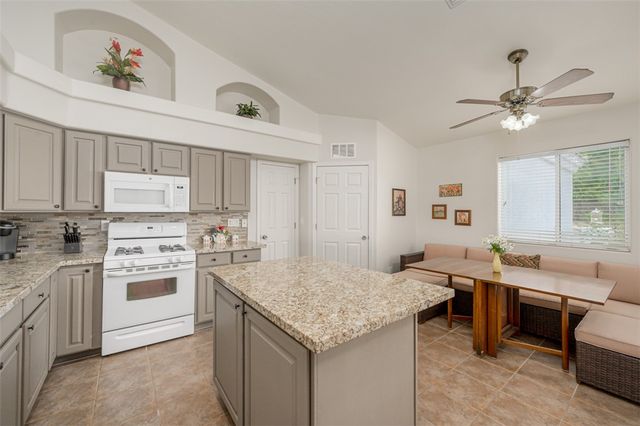 10720 S Fountain Cove, Mohave Valley, AZ 86440