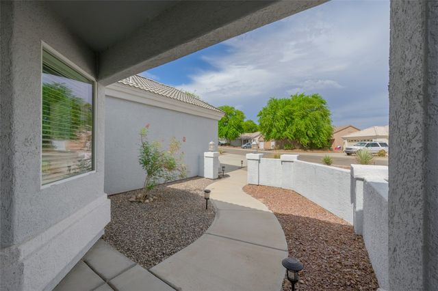 10720 S Fountain Cove, Mohave Valley, AZ 86440