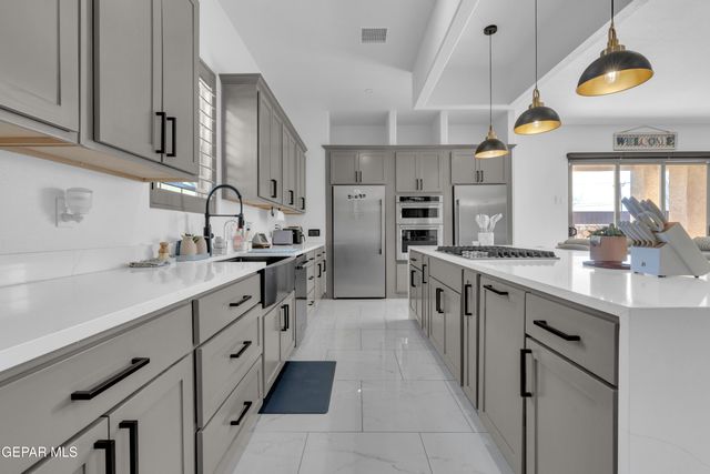 1008 KIMBERLEY Street, El Paso, TX 79932