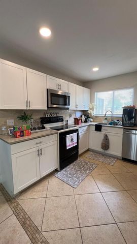 4817 LANDOVER CIRCLE, Orlando, FL 32821