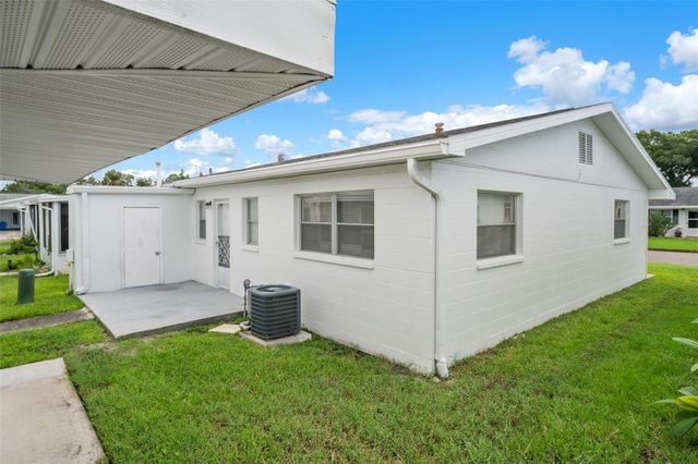 5107 PARK LAKE DRIVE N, Pinellas Park, FL 33782