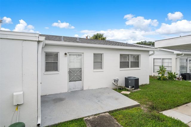 5107 PARK LAKE DRIVE N, Pinellas Park, FL 33782