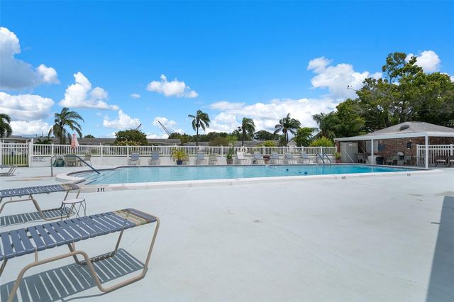 5107 PARK LAKE DRIVE N, Pinellas Park, FL 33782