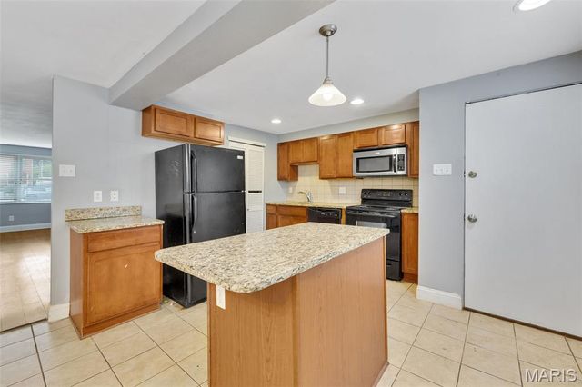 7741 Wild Plum Avenue, St Louis, MO 63130