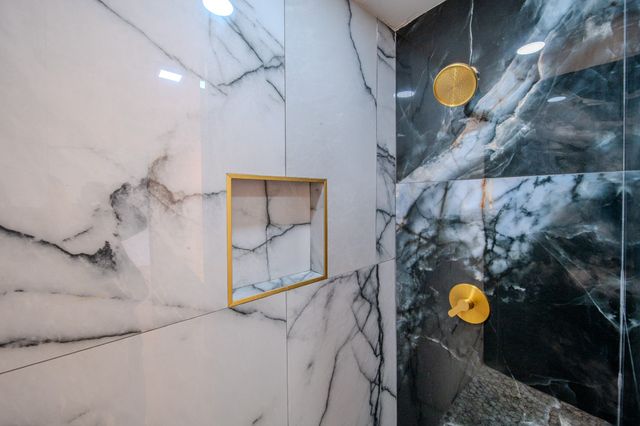 4425 Hilltop Street, Dallas, TX 75227