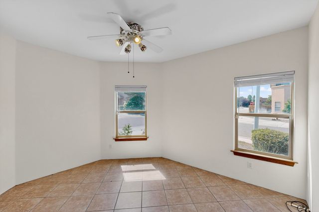 7335 Dancing Eagle Avenue NE, Albuquerque, NM 87113