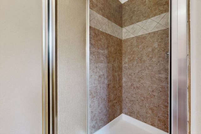 7335 Dancing Eagle Avenue NE, Albuquerque, NM 87113