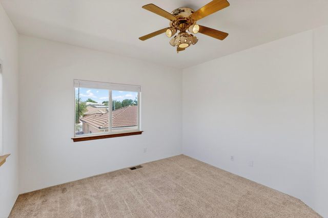 7335 Dancing Eagle Avenue NE, Albuquerque, NM 87113