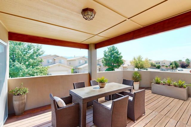 7335 Dancing Eagle Avenue NE, Albuquerque, NM 87113