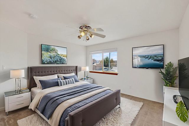 7335 Dancing Eagle Avenue NE, Albuquerque, NM 87113