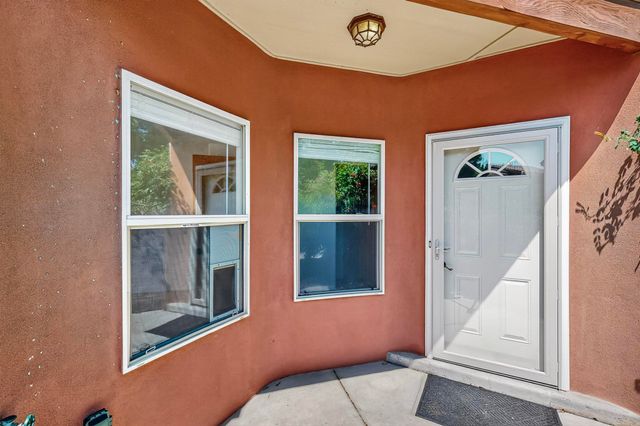 7335 Dancing Eagle Avenue NE, Albuquerque, NM 87113