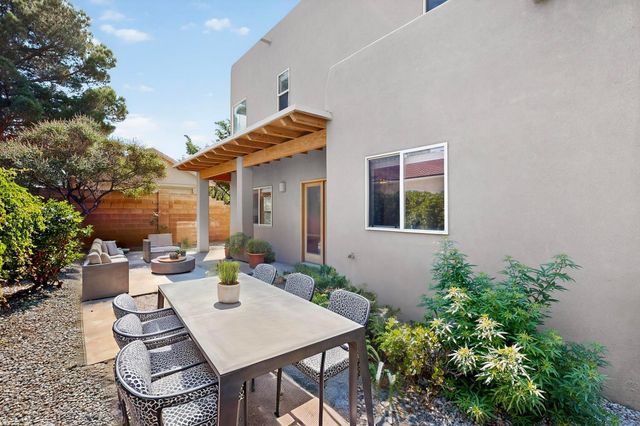 7335 Dancing Eagle Avenue NE, Albuquerque, NM 87113