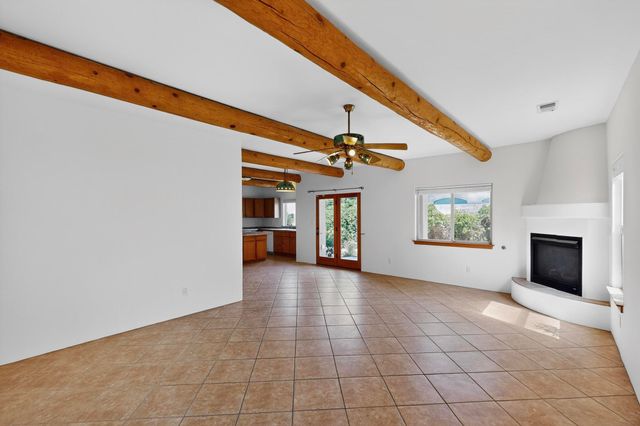 7335 Dancing Eagle Avenue NE, Albuquerque, NM 87113