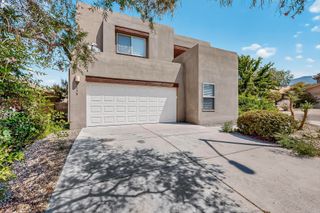 7335 Dancing Eagle Avenue NE, Albuquerque, NM 87113