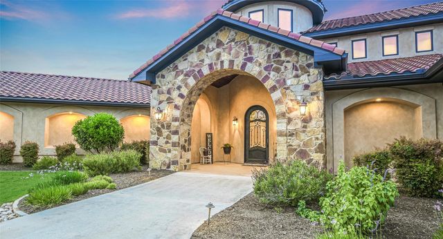 600 County Road 257, Liberty Hill, TX 78642