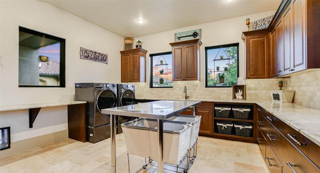 600 County Road 257, Liberty Hill, TX 78642