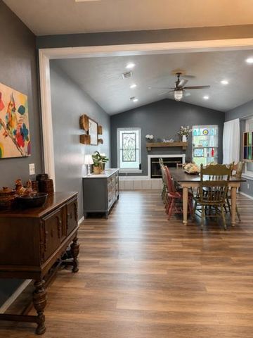 221 Winding Way RD, Marble Falls, TX 78654