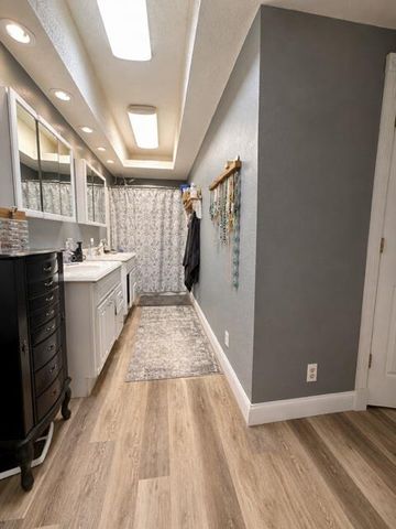 221 Winding Way RD, Marble Falls, TX 78654