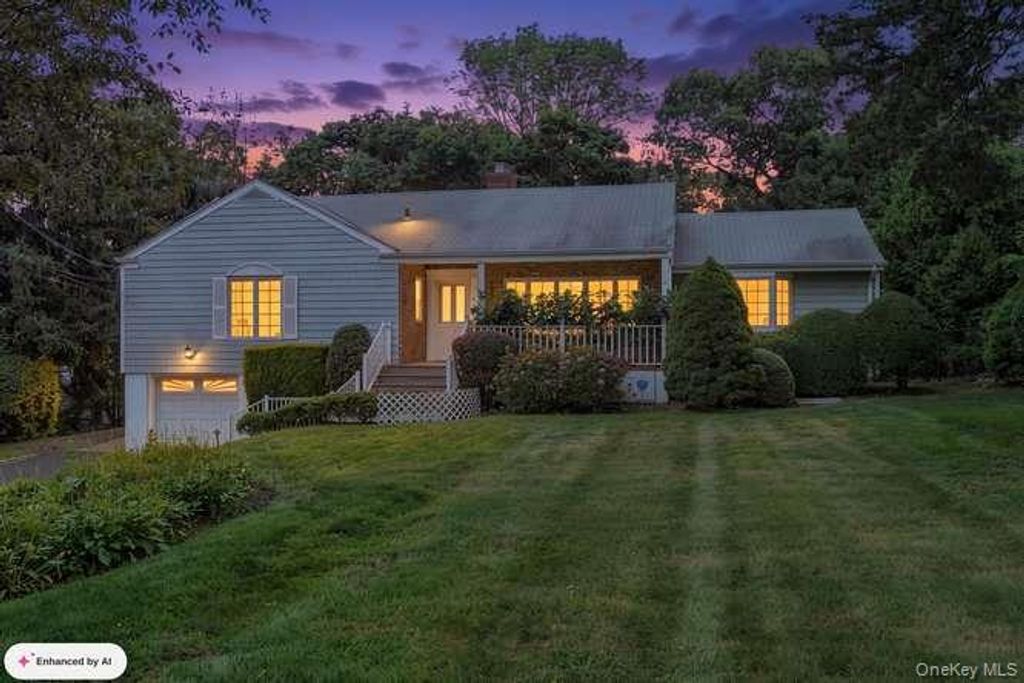4 Woodleaf Court, Cold Spring Harbor, NY 11724 — photo 2