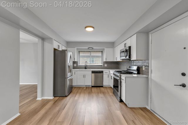 7323 Burgundy Street, Canton Charter Township, MI 48187