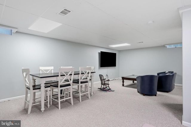 6 POLO CT, Cherry Hill, NJ 08003