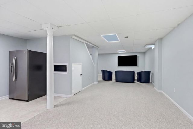 6 POLO CT, Cherry Hill, NJ 08003